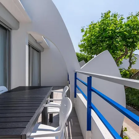 Ξενοδοχείο με διαμερίσματα My Residences - 4*